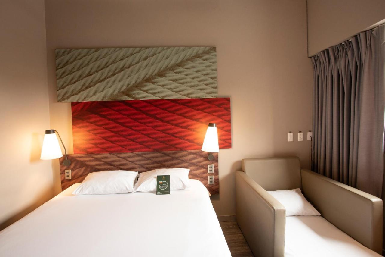 Ibis Granada