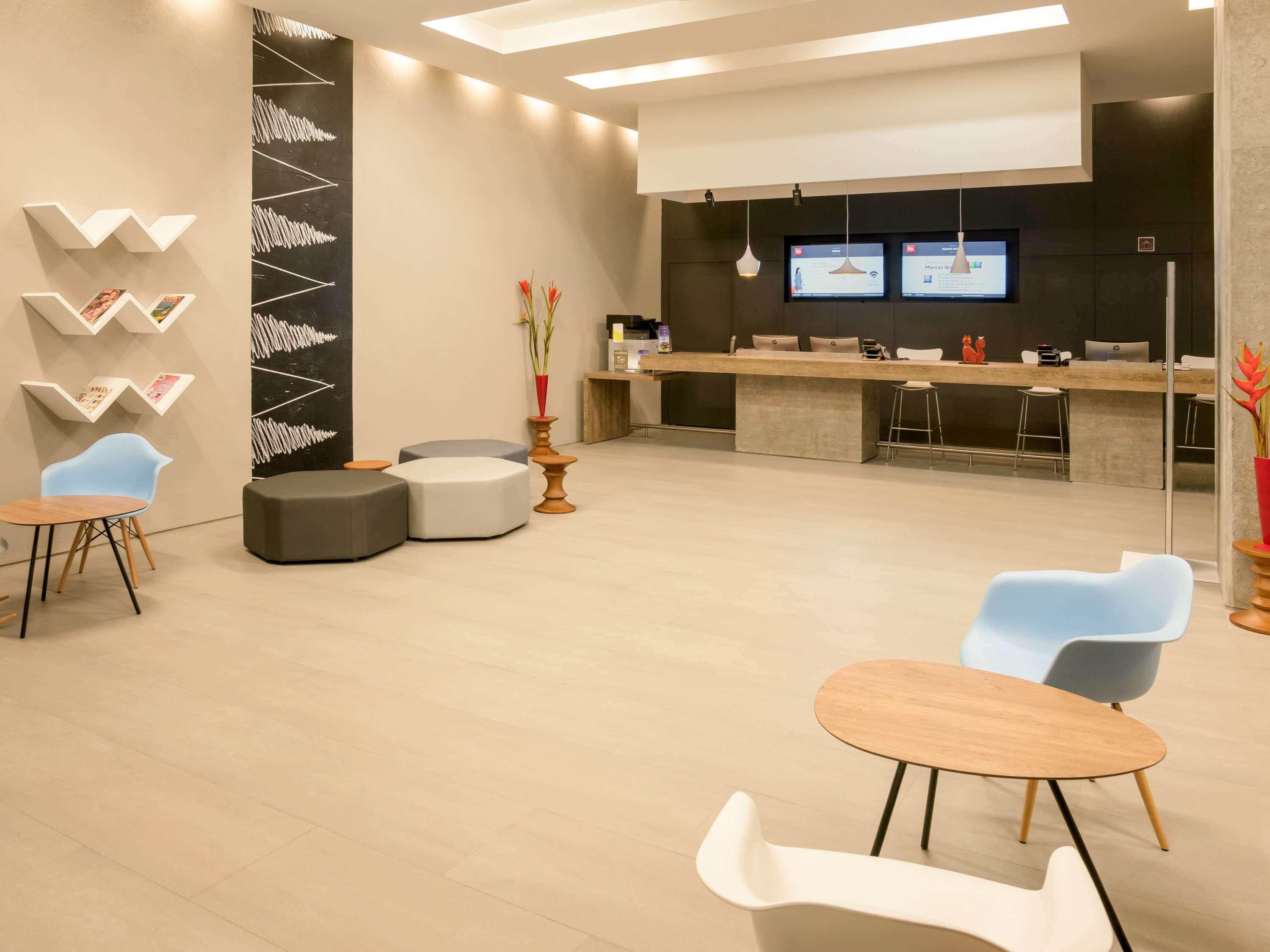 Ibis Granada